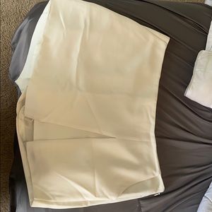 Express off white skort size 12